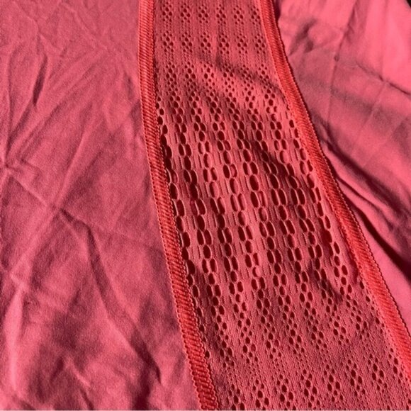 Lululemon Run: Sun Sprinter Short SleeveFlash Light size 10 - Picture 6 of 8